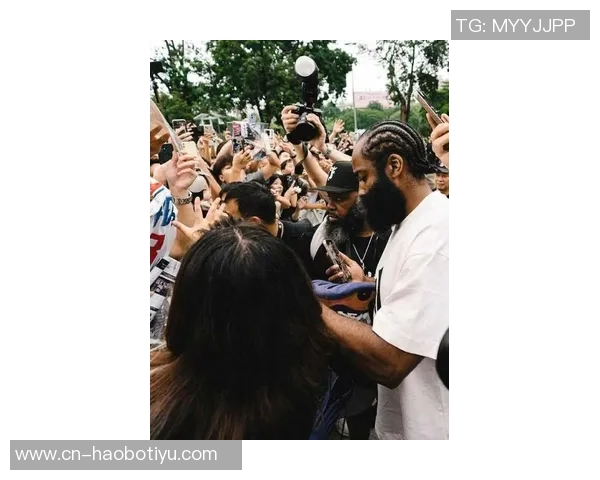 哈登赞范甘迪定制文化衫展现疯狂热情全力支持球队