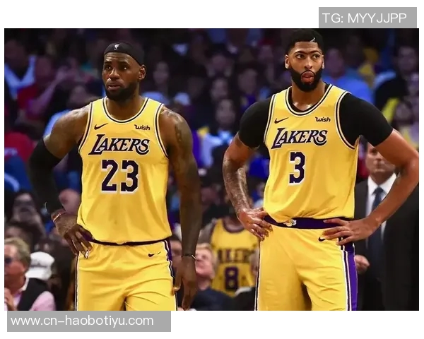 帕金斯对浓眉身材变化的看法：树立榜样保持良好体型的重要性