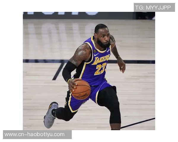 比尔西蒙斯看好黄蜂前景期待三球表现提升赢得球迷信任 比尔西蒙斯看好黄蜂前景期待三球表现提升赢得球迷信任