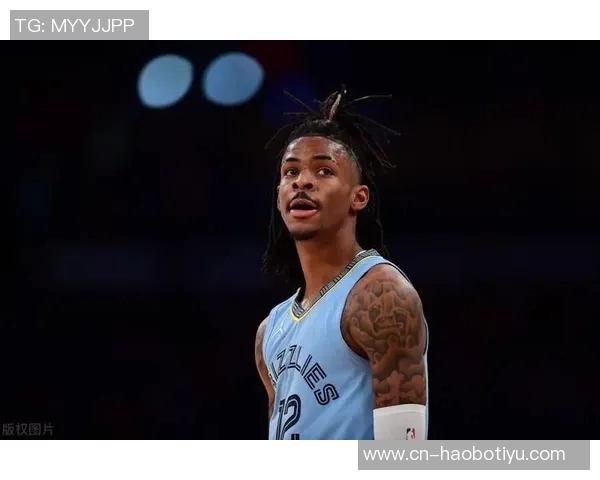 乔治上半场状态一般表现平平仅得10分1篮板2助攻三分球命中率尚可